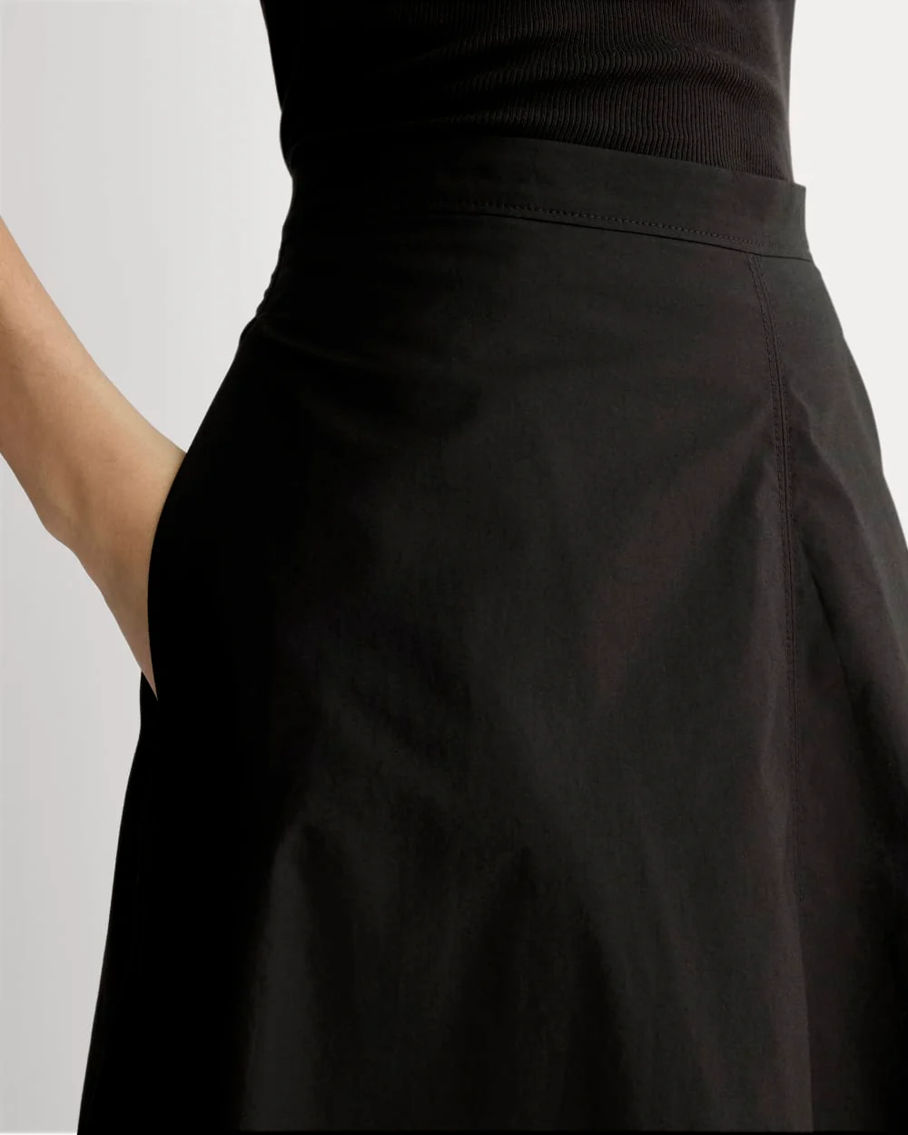 The Midi Skirt in Ultrasoft Cotton | Black - Image 4