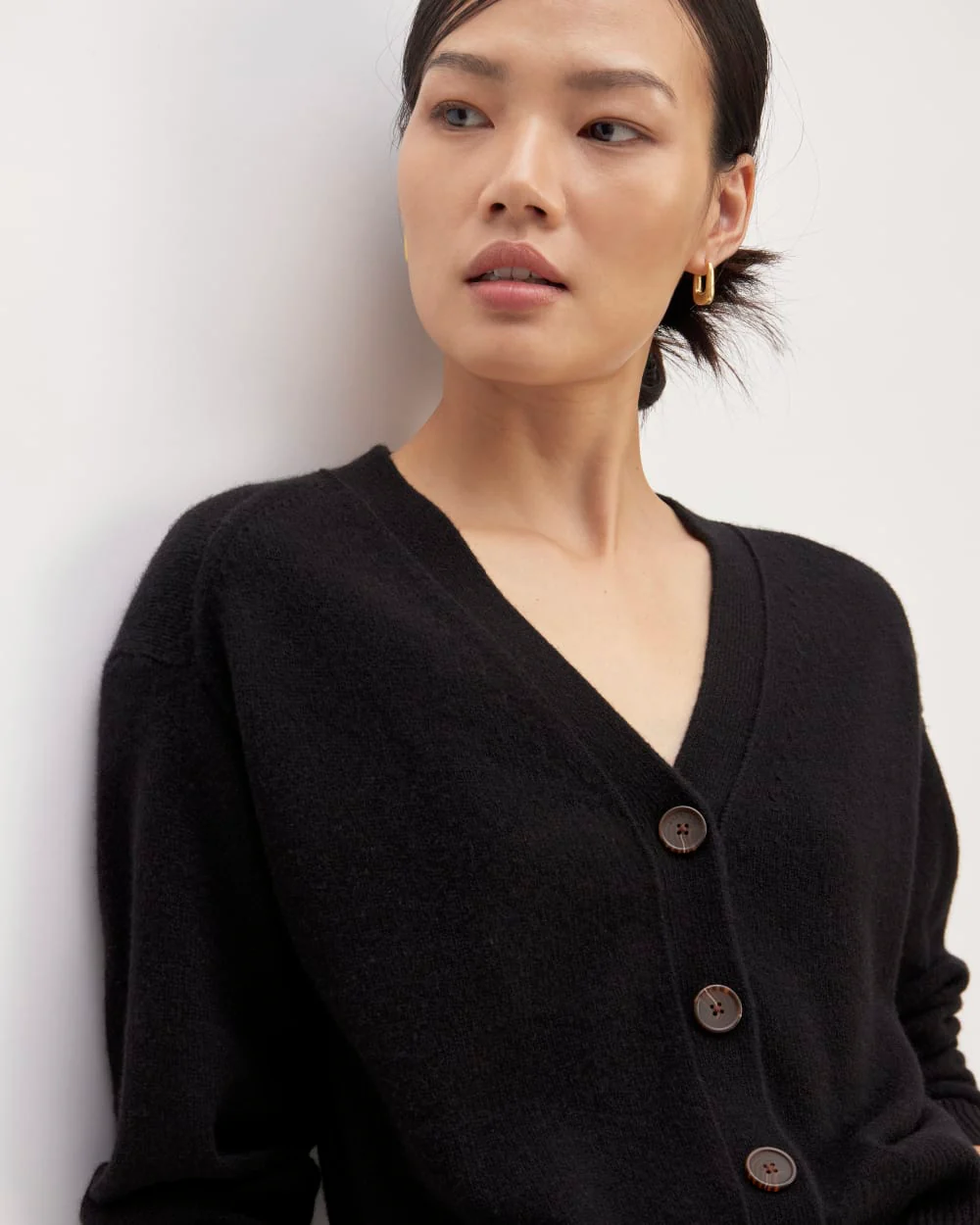 The Cashmere Cardigan | Black - Image 4