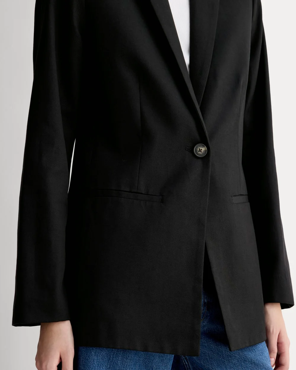 The Relaxed Blazer in Buttersmooth | Black - Image 4
