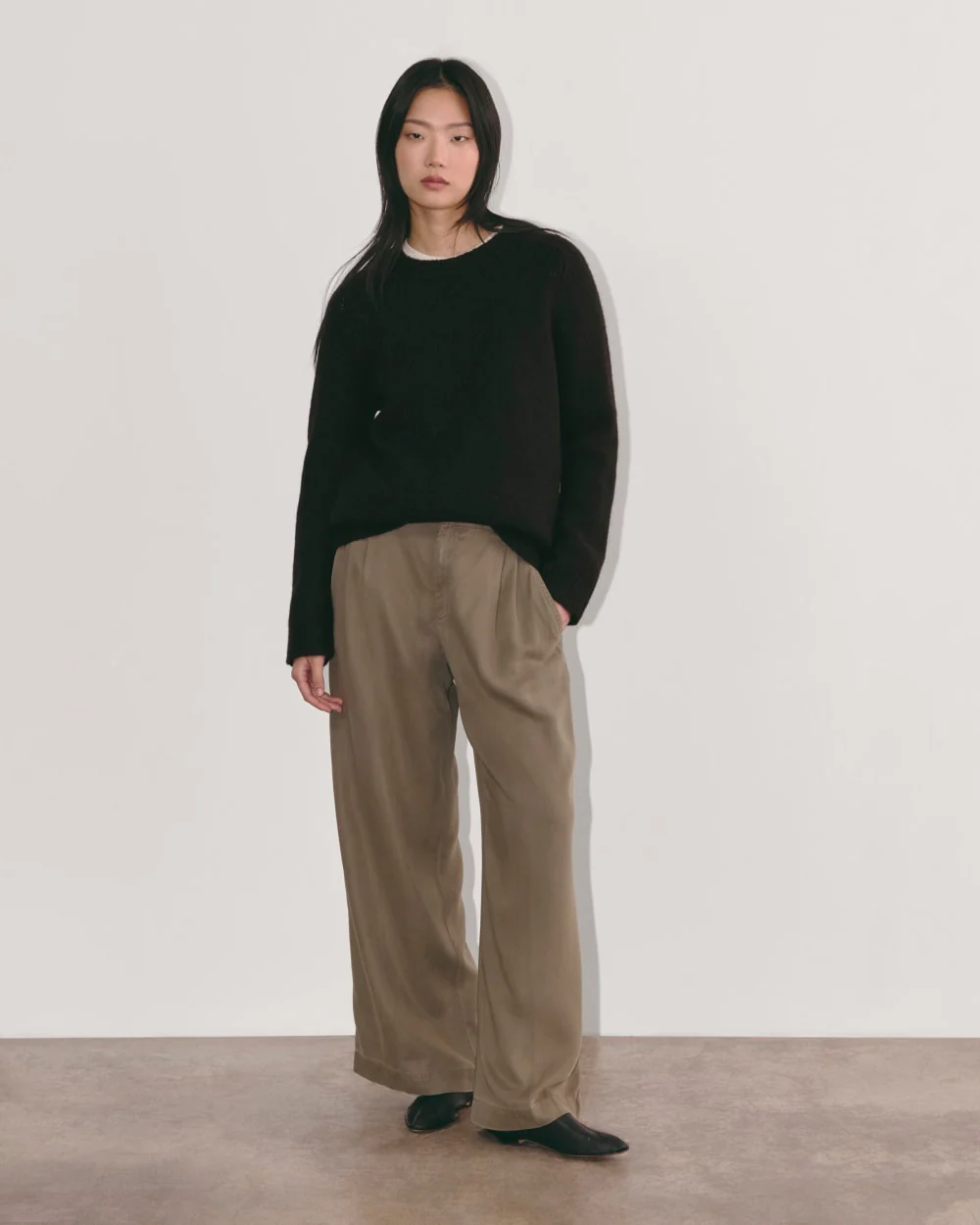 The Relaxed Crew in Cloud | Black - Image 3