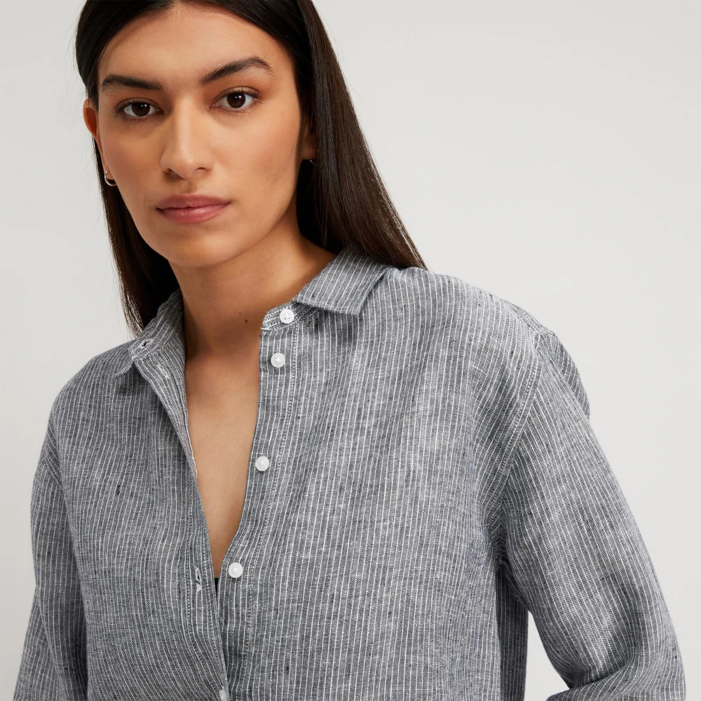 The Must-Have Shirt in Linen | Canvas Tan / Navy - Image 4