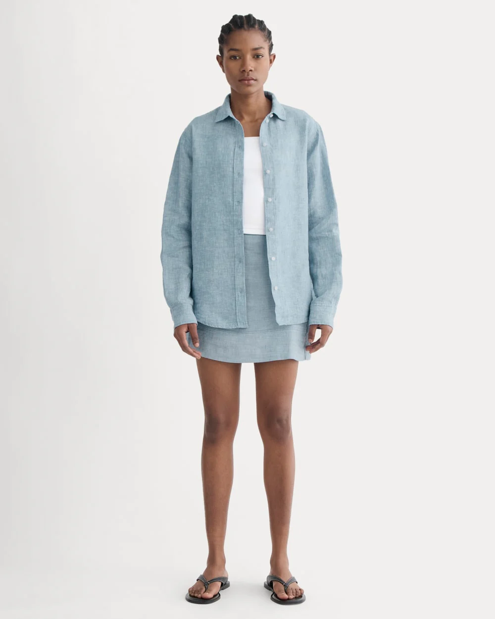 The Must-Have Shirt in Linen | Chambray - Image 4