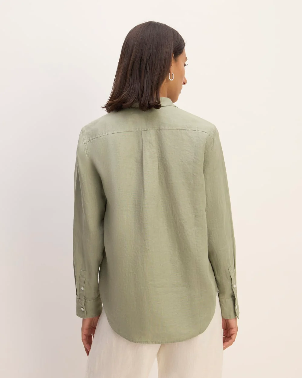 The Must-Have Shirt in Linen | Sage Green - Image 6