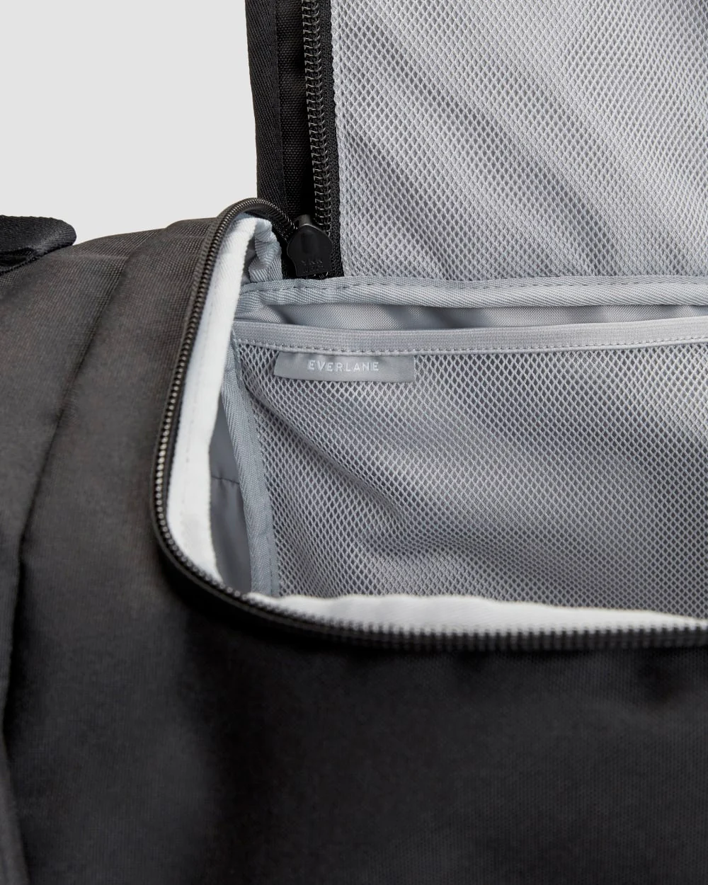 The ReNew Transit 4-Way Duffle | Black - Image 8