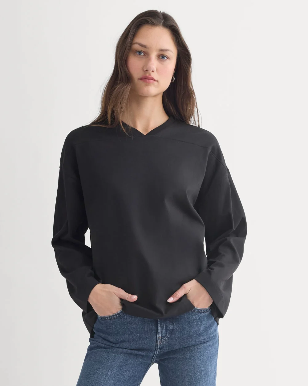 Retro V-Neck Jersey | Black