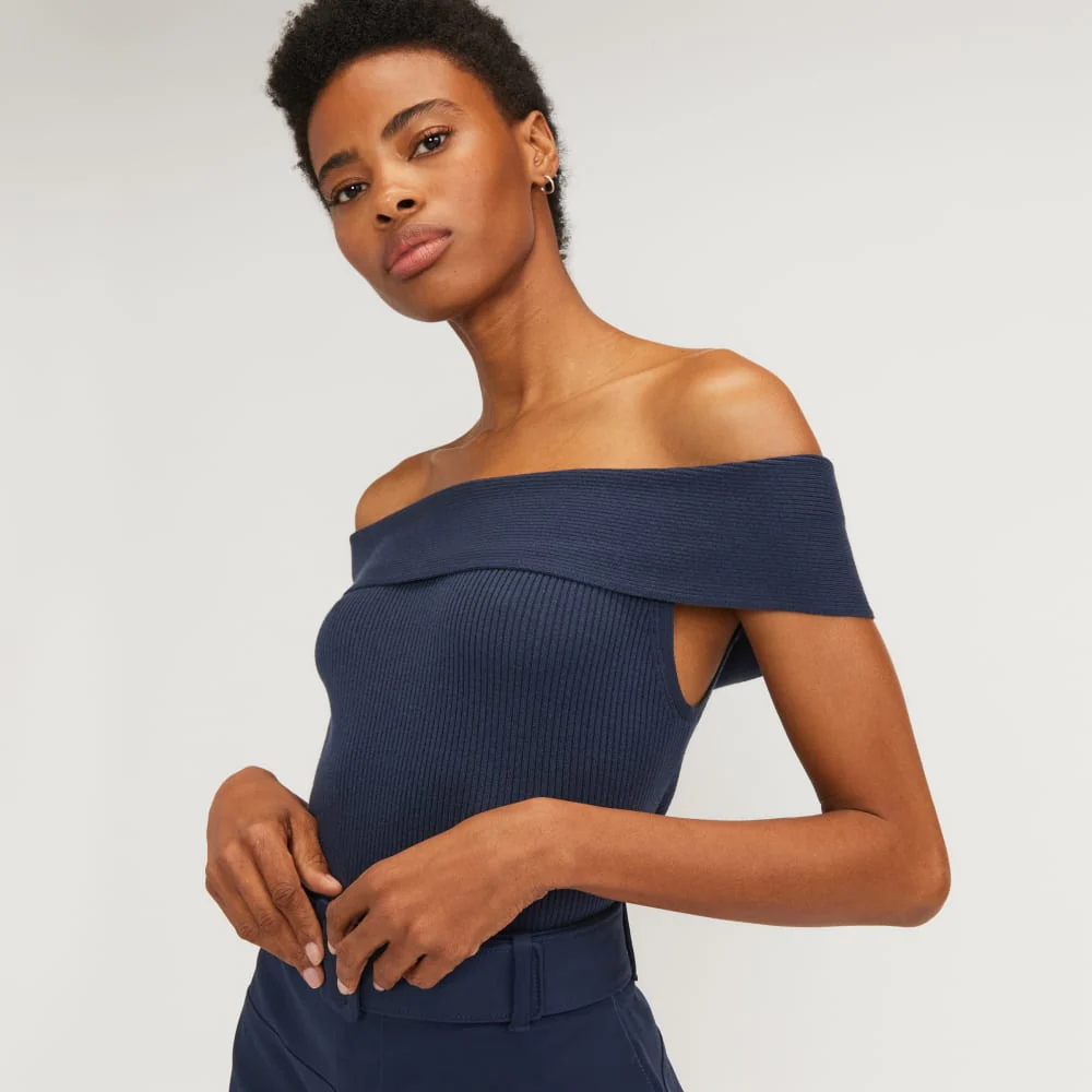 The Ribbed Cotton Off-The-Shoulder Top | Navy - Image 4