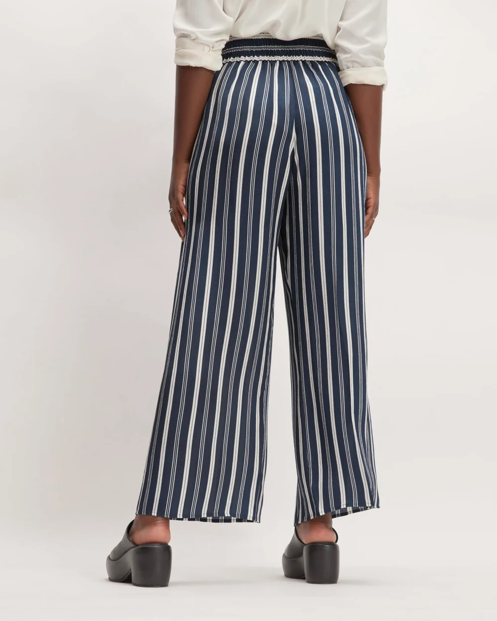The Satin Pull-On Pant |  Navy / Bone - Image 6