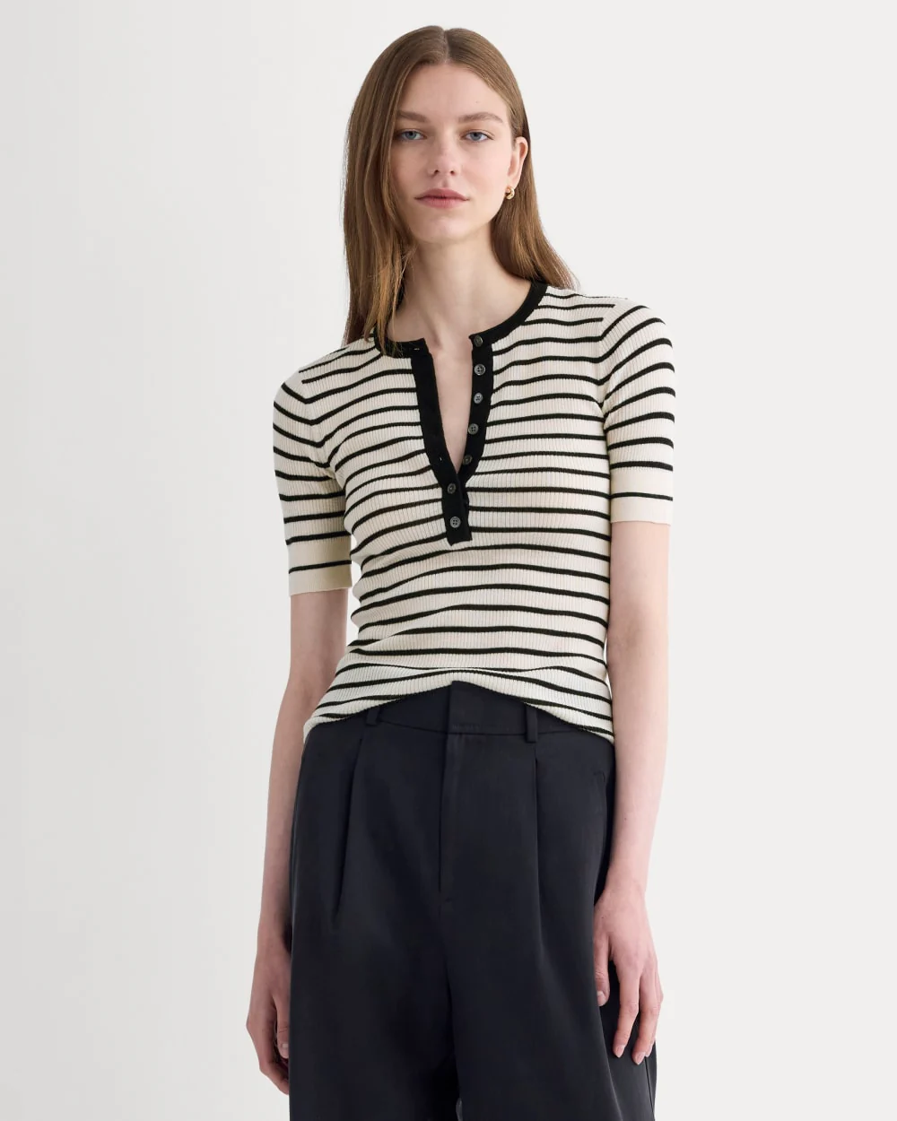 The Short-Sleeve Henley in Ultrasoft Merino | Parchment / Black