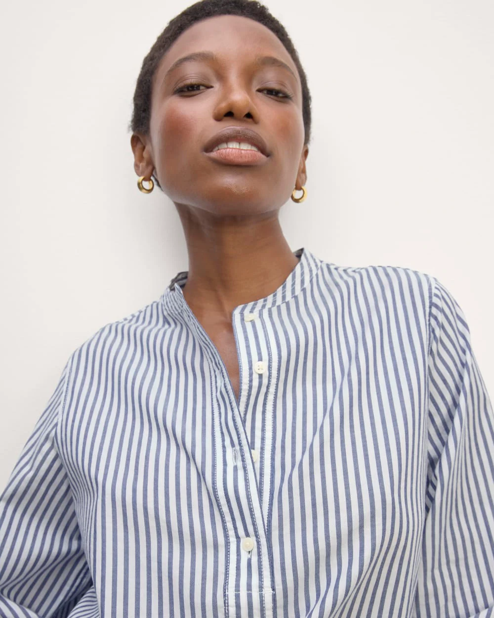 The Henley Shirt in Silky Cotton | White / Bellwether Blue - Image 4
