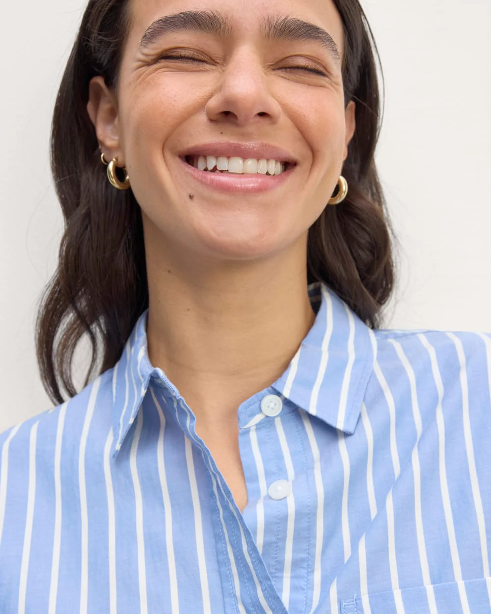 The Way-Short Shirt in Silky Cotton | Mariner Blue / White - Image 3