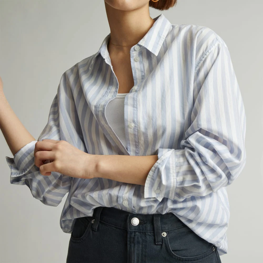 The Must-Have Shirt in Silky Cotton | Periwinkle / White - Image 4