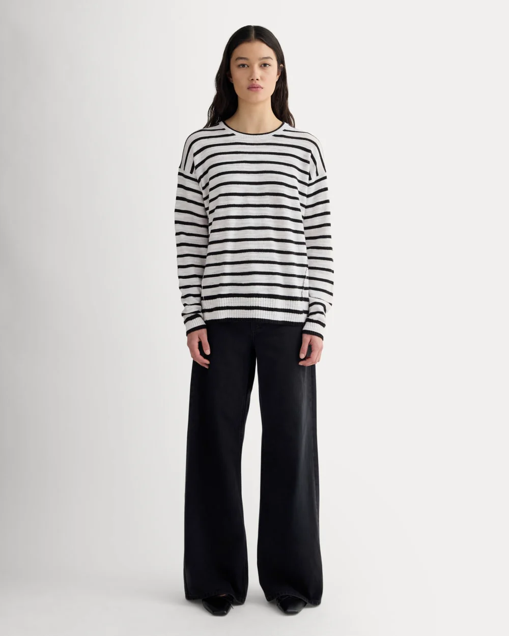 The Slouch Sweater in Cotton Linen | White / Black - Image 3