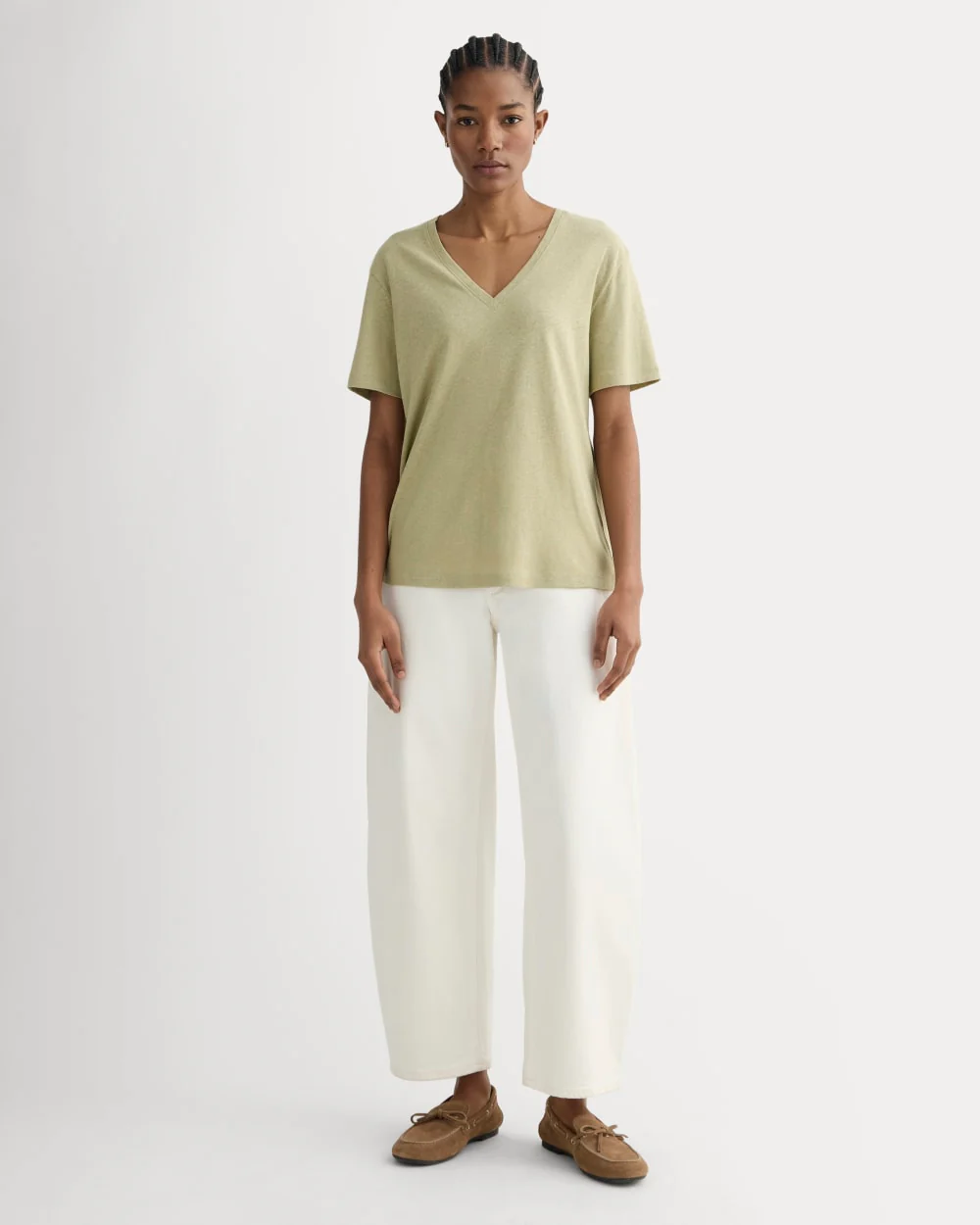 The Slouchy V-Neck Tee in Cotton Linen | Eucalyptus - Image 3
