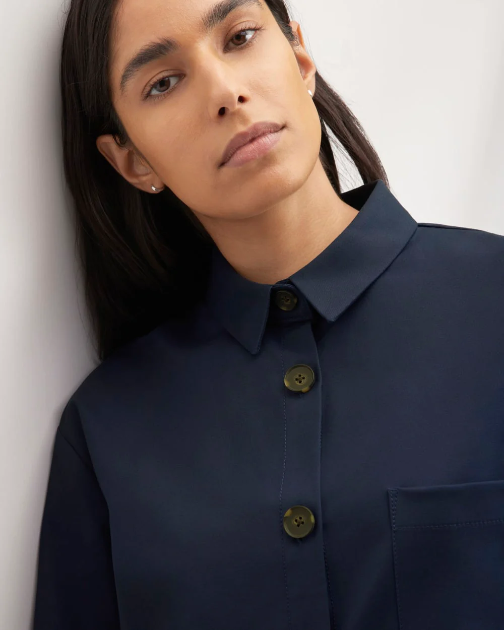 The Structured Cotton Cropped Shirt | Navy - Image 4