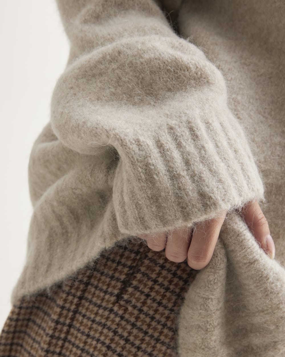 The SuperFuzz Alpaca Crew | Light Oat - Image 5