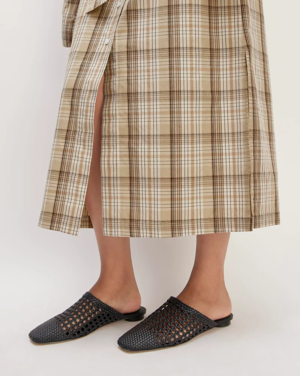 The Supima® Cotton Short-Sleeve Shirt Dress | Pale Khaki Plaid - Image 4