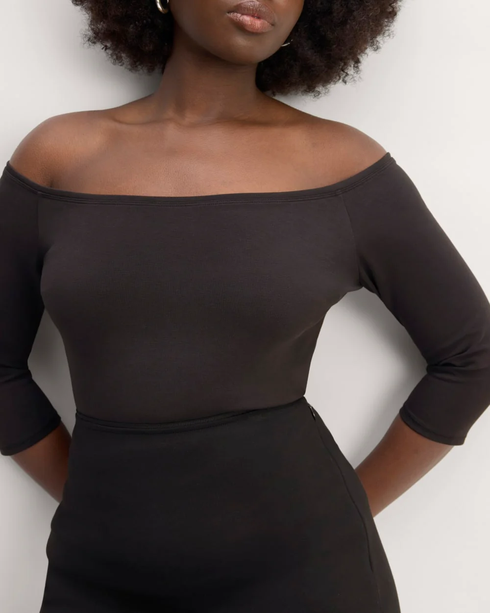 The Form Off-Shoulder Top | Black - Image 4