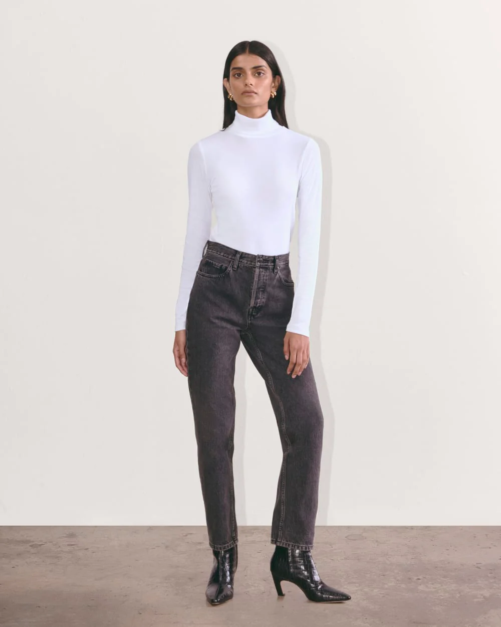 The Luxe Rib Turtleneck | White - Image 3