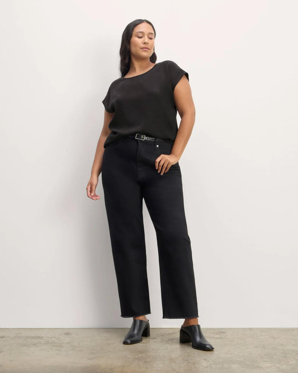 The Muscle Top in Butterlite | Black - Image 3