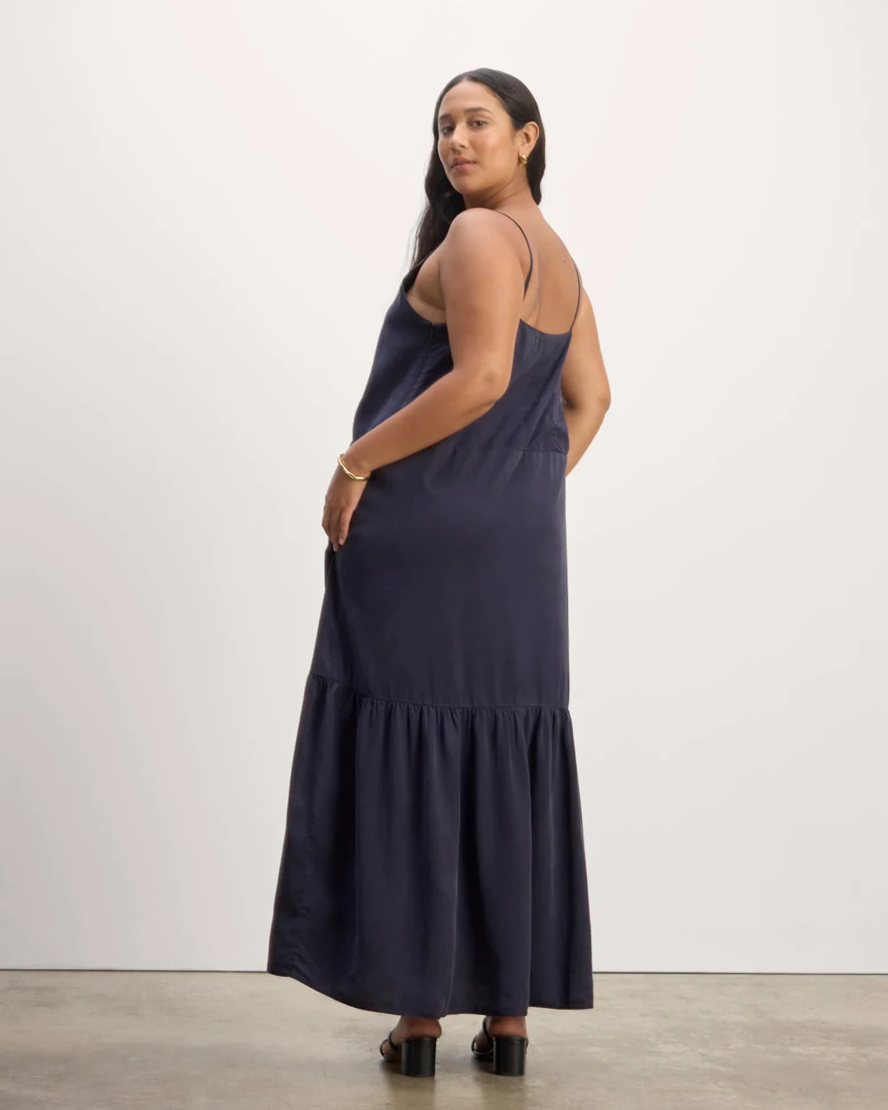 The Long Weekend Dress in Butterlite | Navy - Image 6