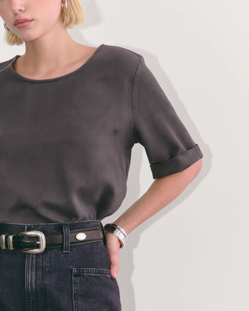 The Relaxed Tee in Buttersoft | Graphite - Image 4