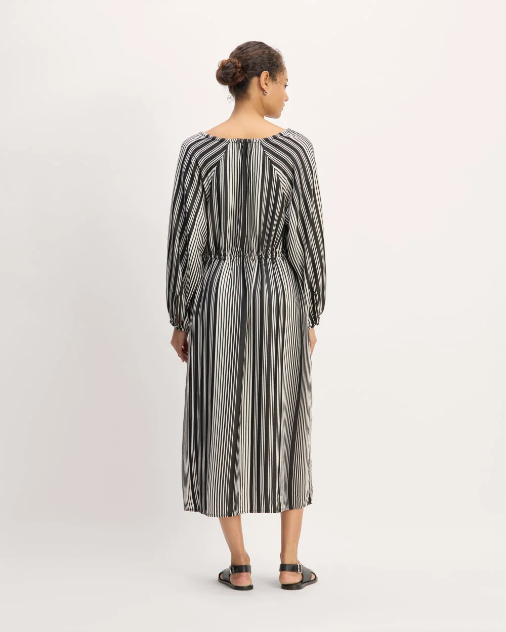 The TENCEL™ Gathered Maxi Dress | Black / Bone - Image 6