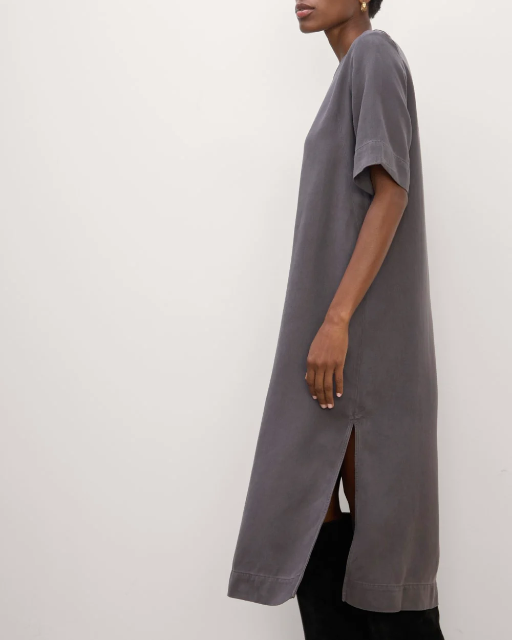 The Relaxed T-Shirt Dress in Buttersoft | Graphite - Image 4