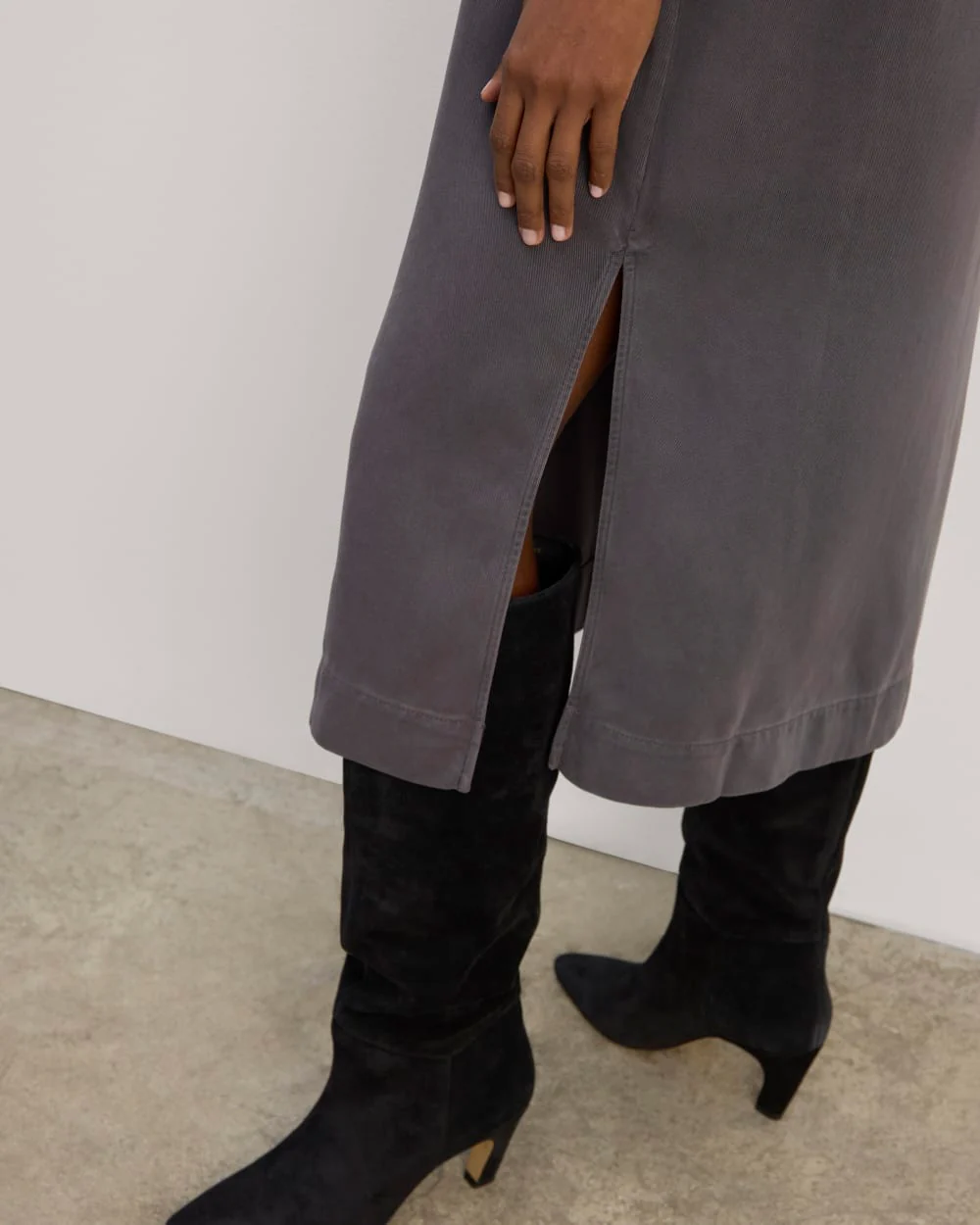 The Relaxed T-Shirt Dress in Buttersoft | Graphite - Image 5