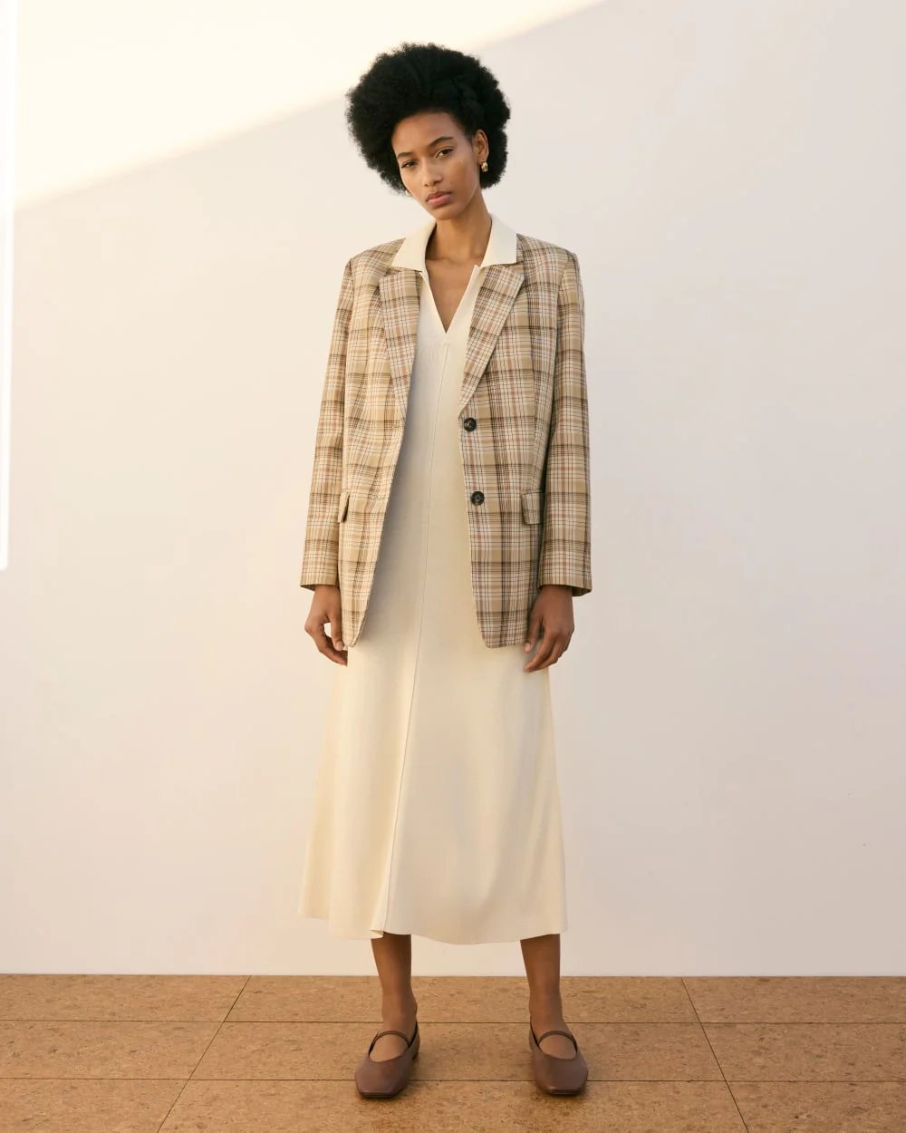 The Oversized Blazer in Buttersmooth | Pale Khaki Plaid - Image 7