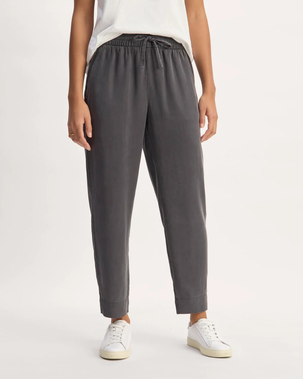 The Tapered Pant in Butterlite | Graphite - Image 3