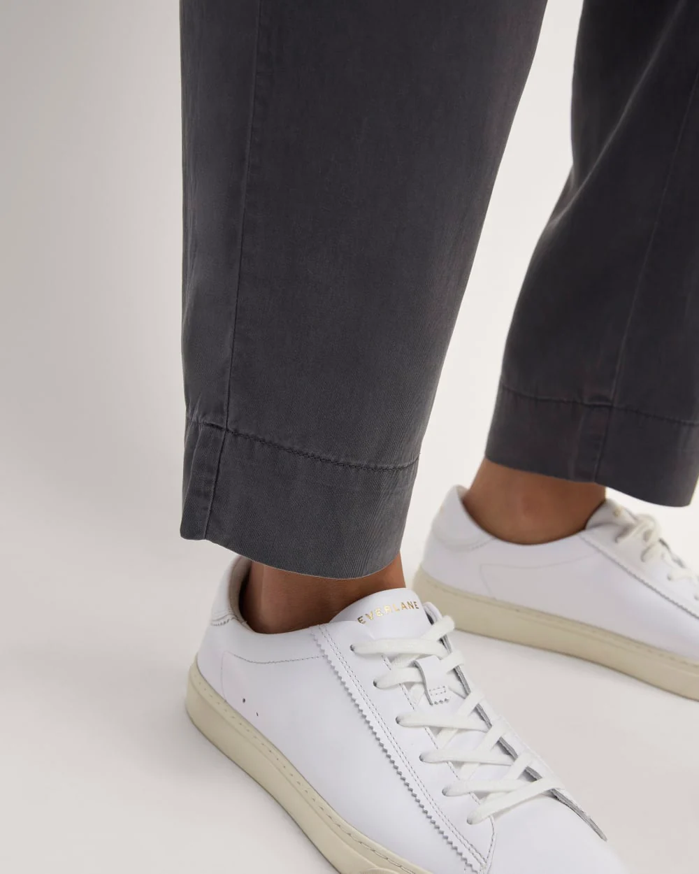 The Tapered Pant in Butterlite | Graphite - Image 5