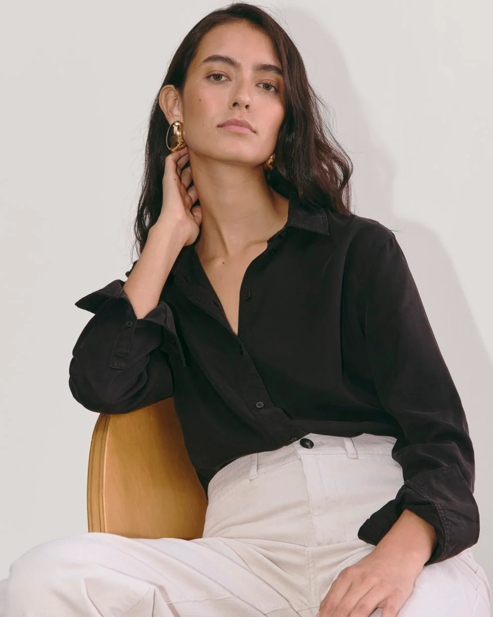 The Must-Have Shirt in Butterlite | Black - Image 4