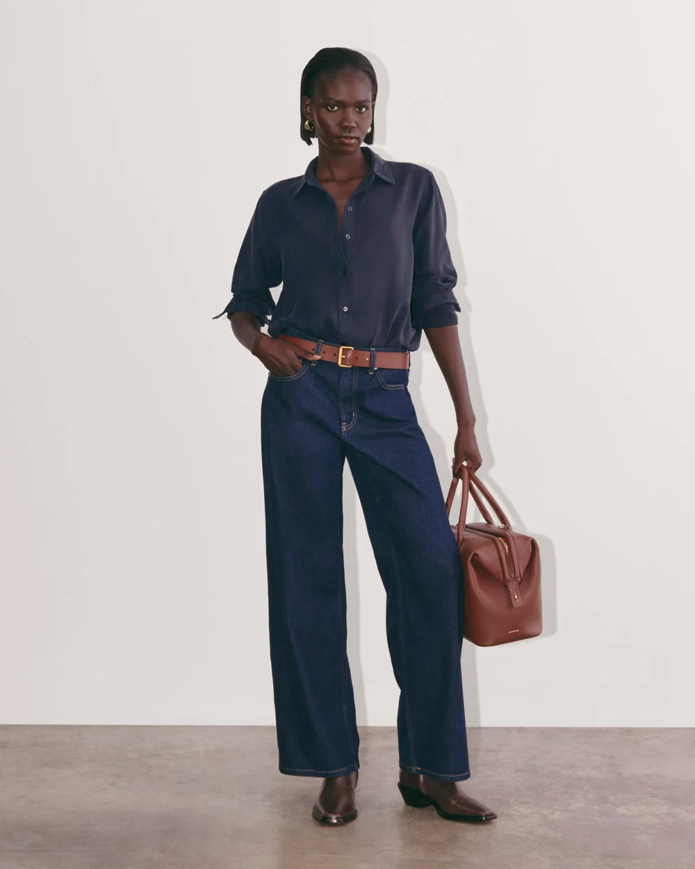 The Must-Have Shirt in Butterlite | Navy - Image 4