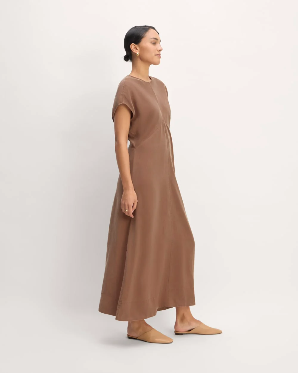 The TENCEL™ Short-Sleeve Midi Dress | Carob Brown - Image 3