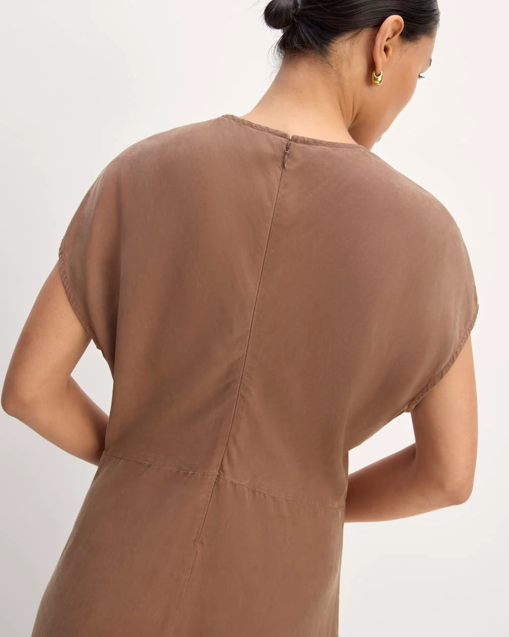 The TENCEL™ Short-Sleeve Midi Dress | Carob Brown - Image 5