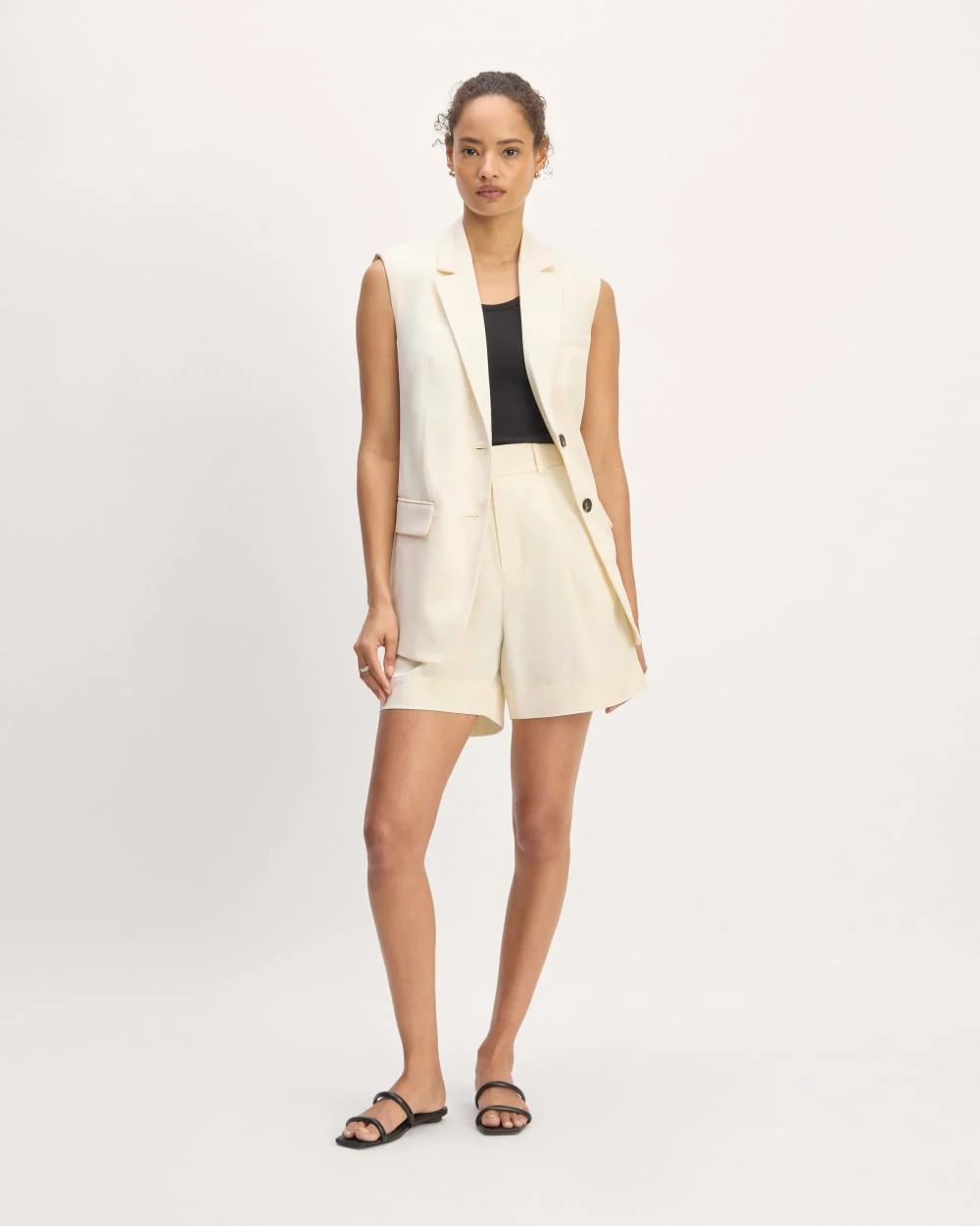 The Sleeveless Blazer in Buttersmooth | Canvas - Image 3