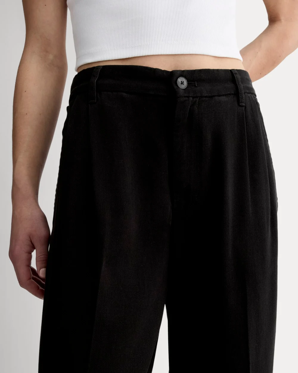 The Trouser in Buttersoft | Black - Image 4
