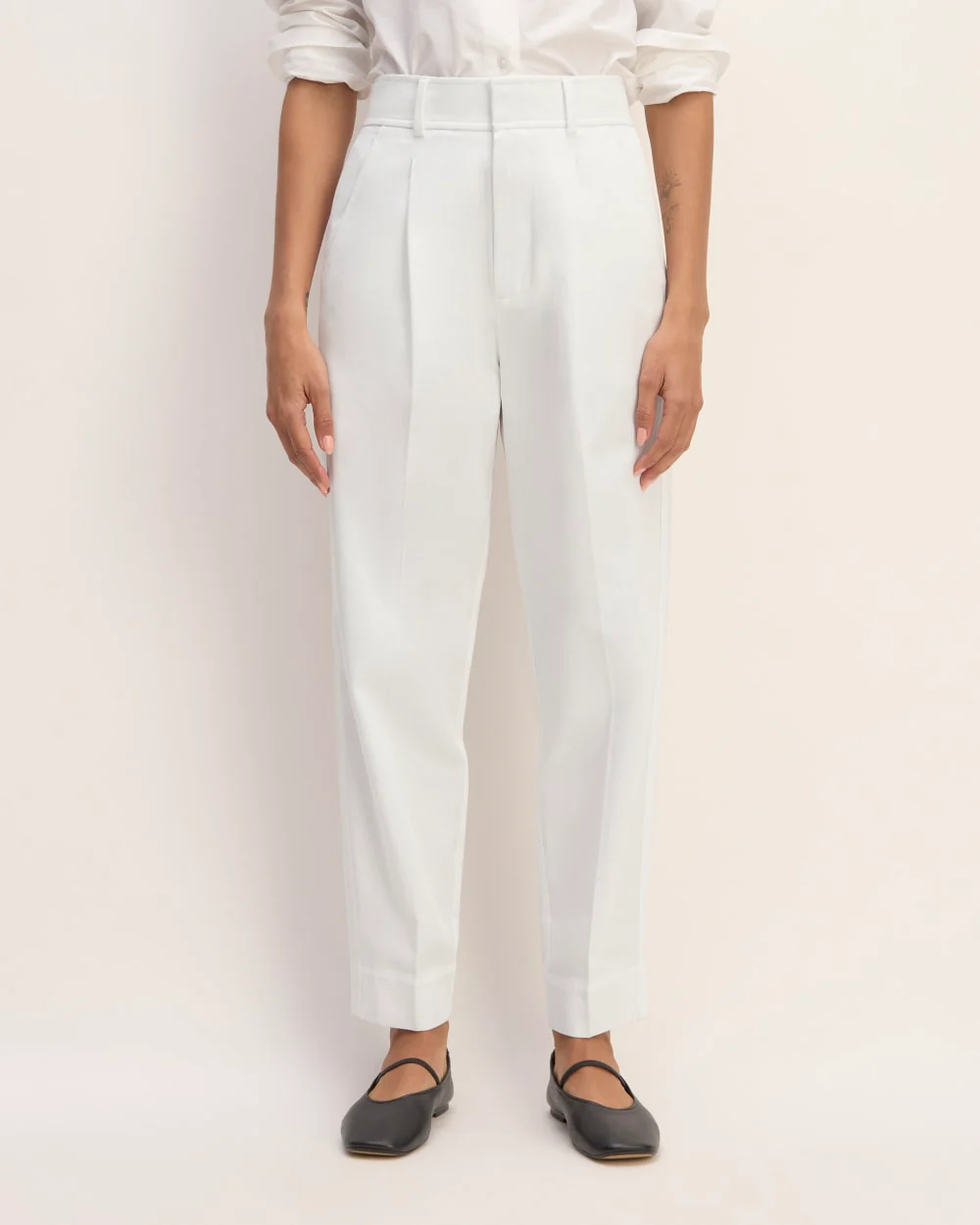 The Draper Tapered Pant in Buttersmooth | White - Image 3