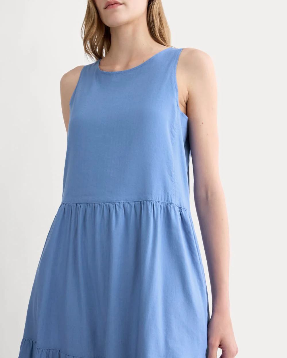 The Tiered Dress in Stretch Linen | Bluebell - Image 3