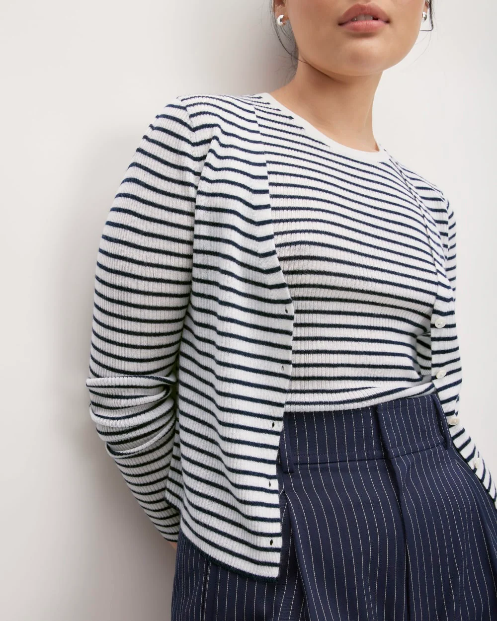The Cardigan in Ultrasoft Merino | Bone/Navy - Image 4