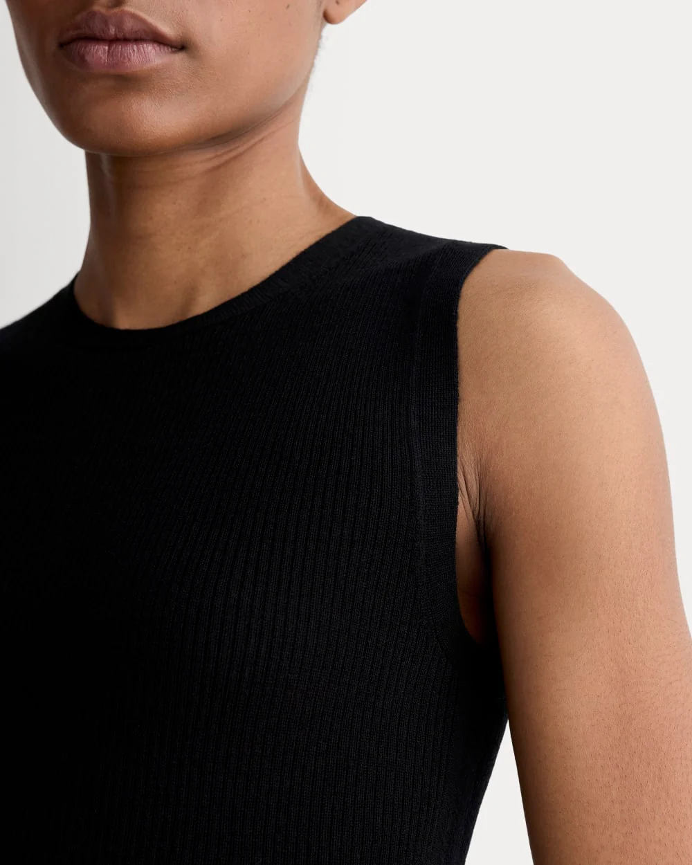 The Tank in Ultrasoft Merino | Black - Image 4