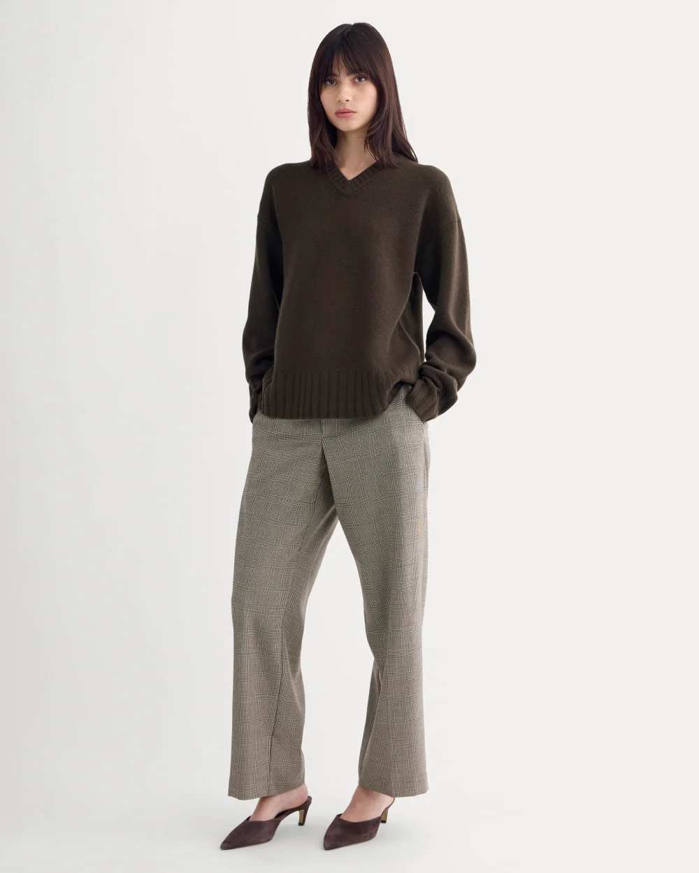 V-Neck Sweater in Extrafine Luxe Merino | Coffee Bean - Image 3