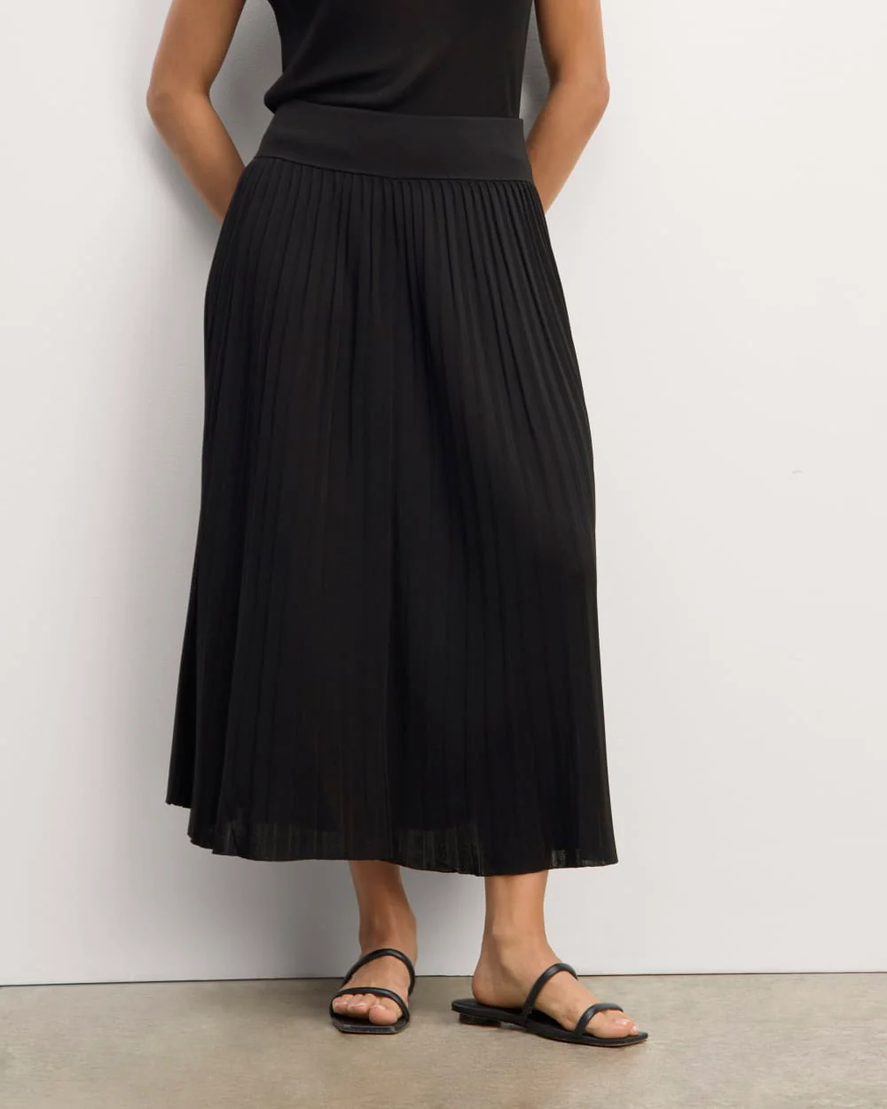 The Pleated Skirt | Black - Image 3