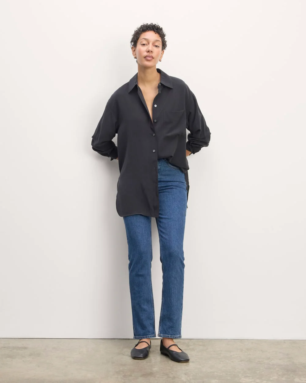 The Boyfriend Shirt in Washable Silk | Black - Image 3