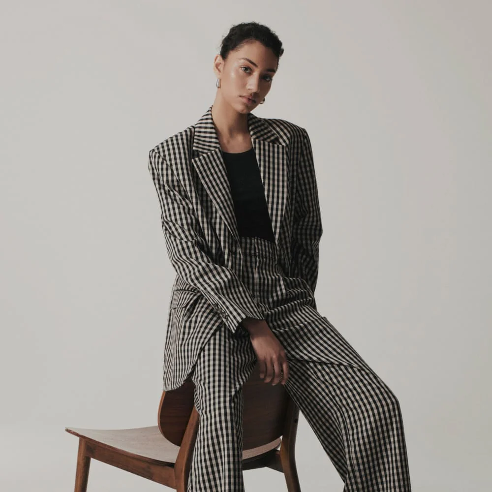 The Draper Pleated Pant in Buttersmooth | Khaki / Black | 30" Inseam - Image 3