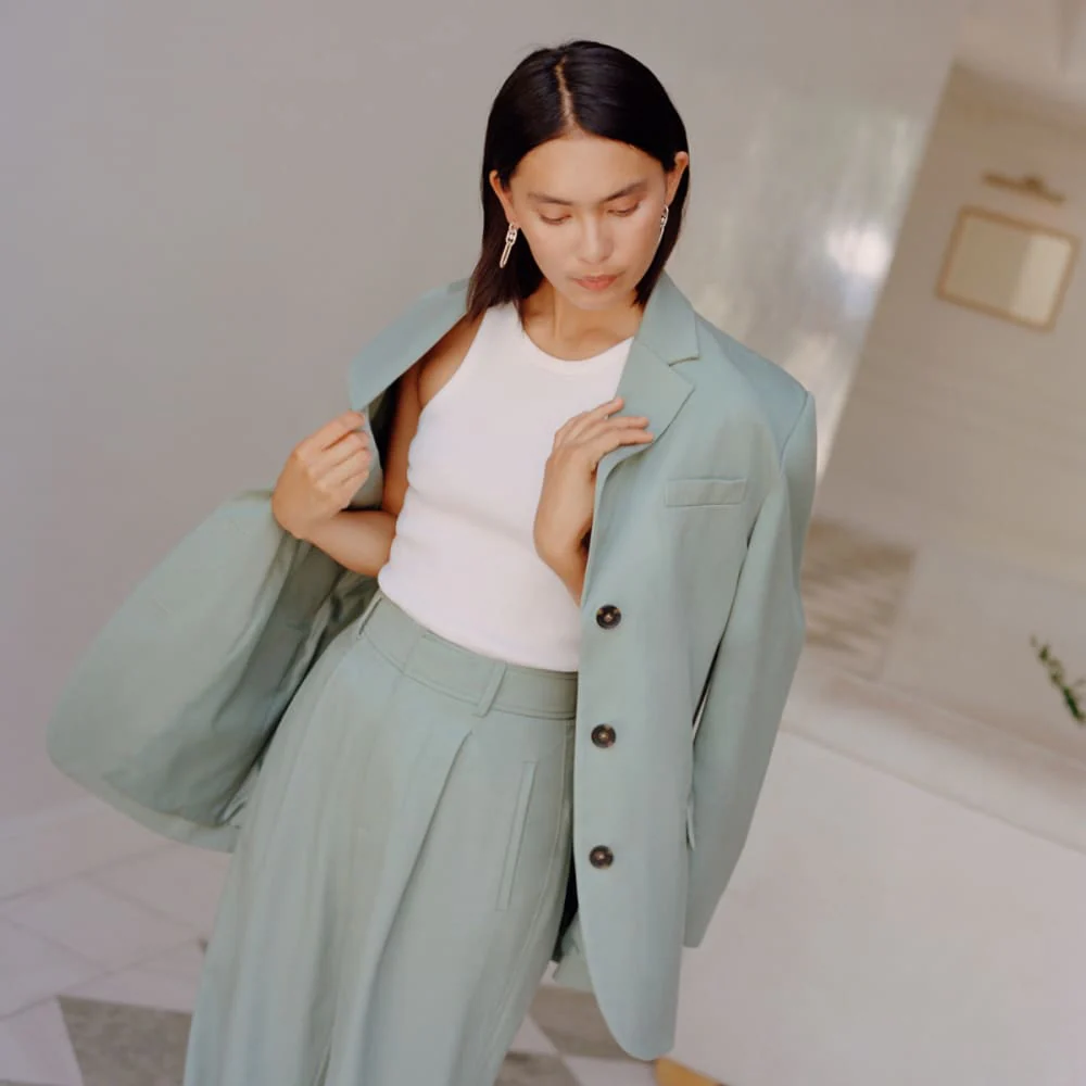 The Draper Pleated Pant in Buttersmooth | Lily Pad | 32" Inseam - Image 5