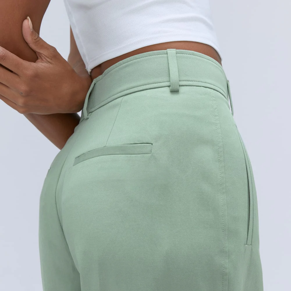 The Draper Pleated Pant in Buttersmooth | Lily Pad | 32" Inseam - Image 6