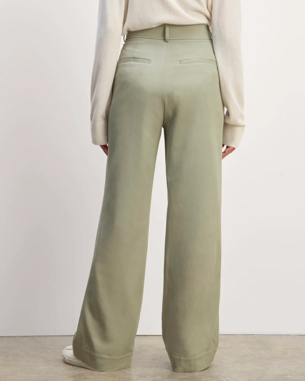 The Draper Pleated Pant in Buttersmooth | Seagrass | 32" Inseam - Image 6
