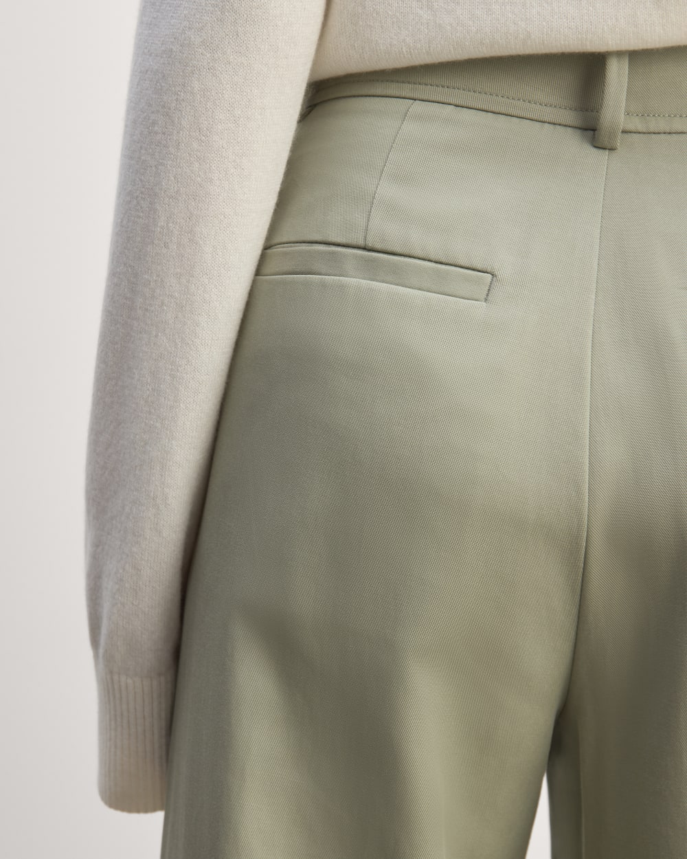 The Draper Pleated Pant in Buttersmooth | Seagrass | 30" Inseam - Image 5