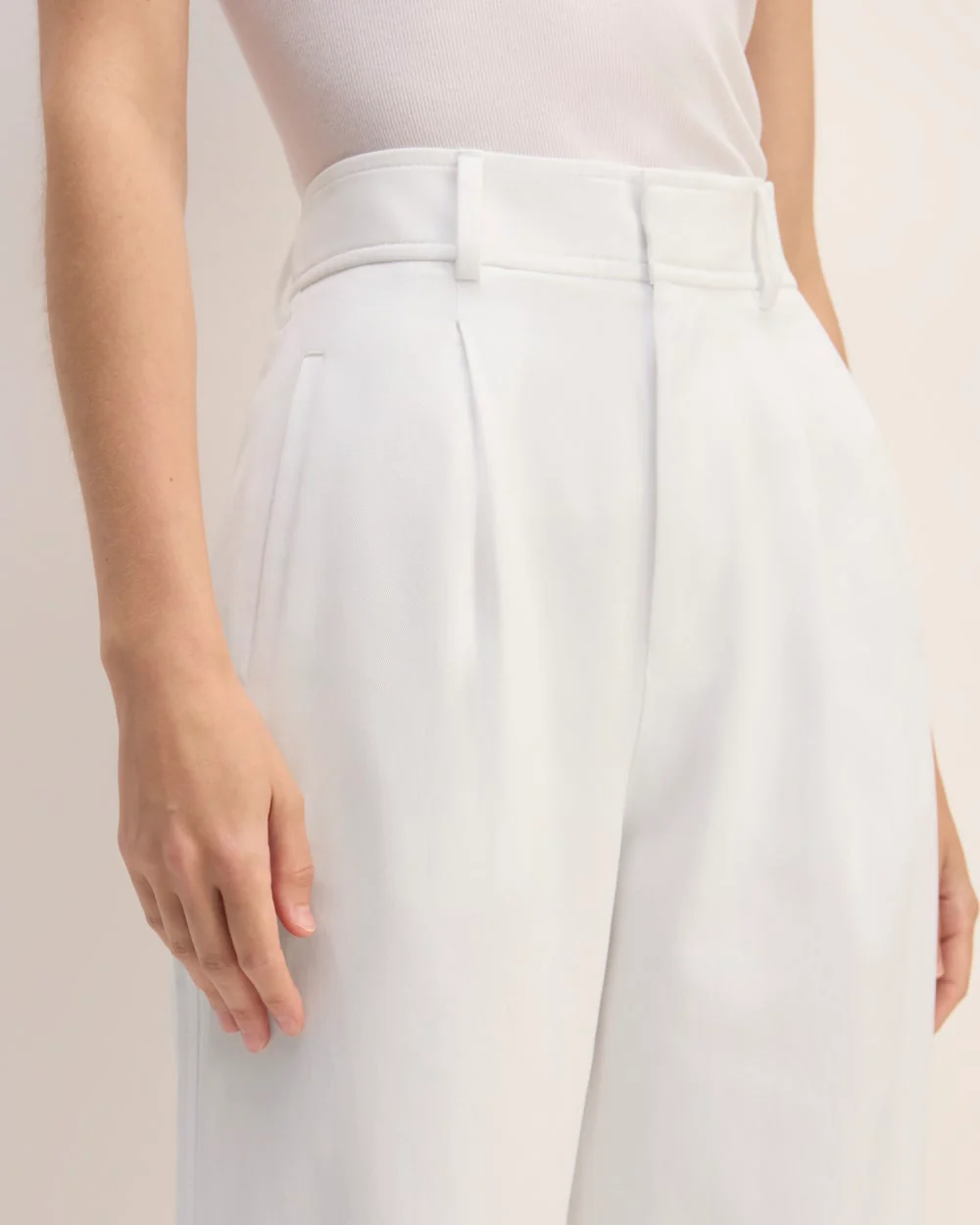 The Draper Pleated Pant in Buttersmooth | White | 32" Inseam - Image 4